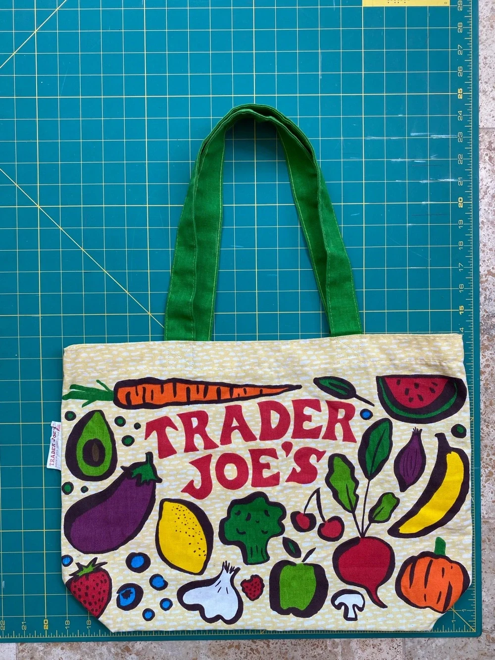 NWOT Vintage Trader Joe's Fruit & Veggies Canvas Cloth Tote Bag.
Market Tote. - Picture 4 of 8
